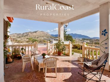 Chalet con piscina en venta en DS SECTOR 5