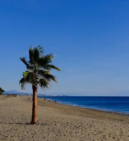 Vista exterior de Estudio en venta en Torremolinos con Aire acondicionado, Calefacción y Piscina comunitaria
