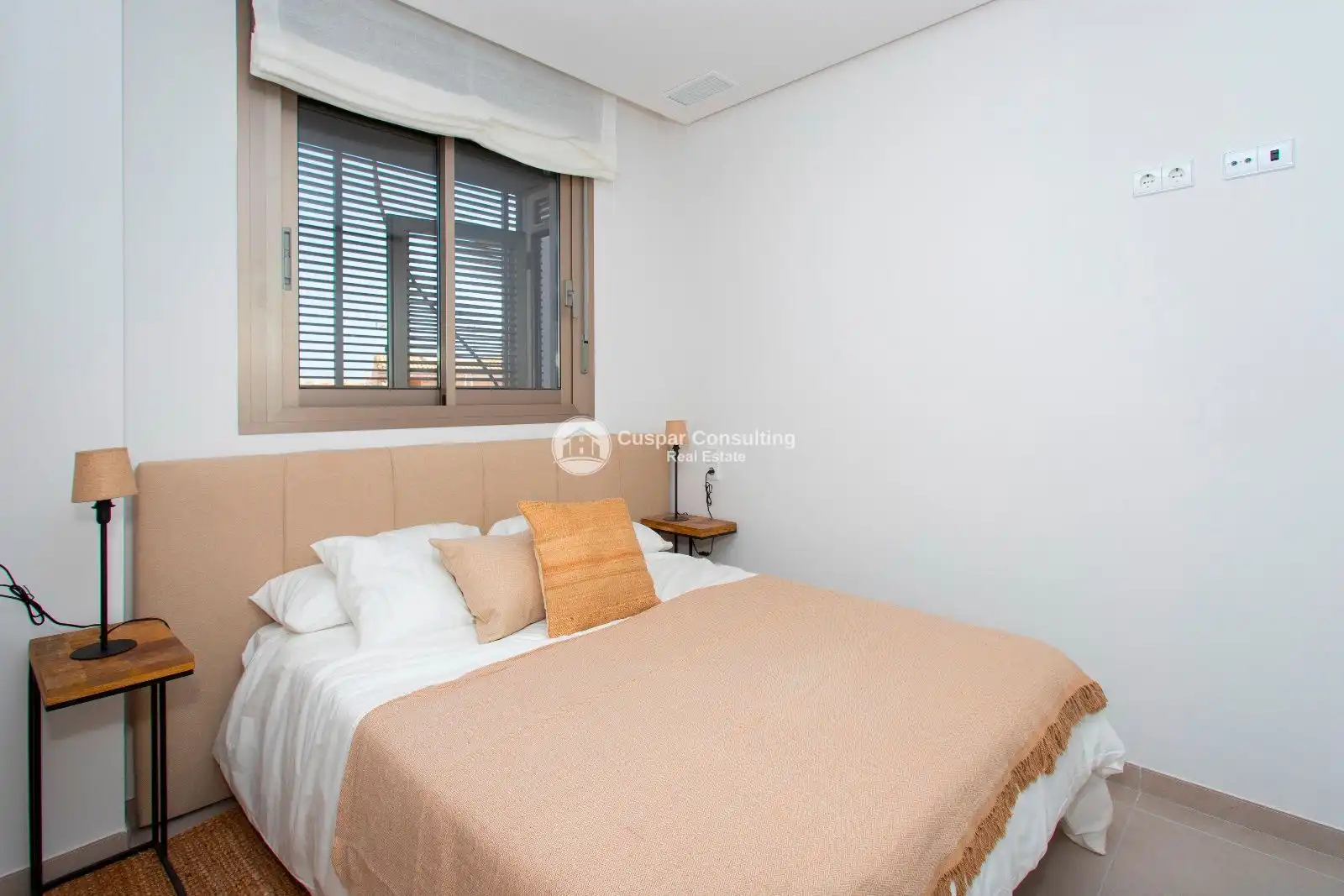 Habitación de Apartamento en venta en Santa Pola con Calefacción, Terraza y Trastero