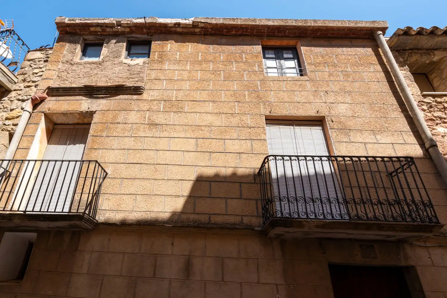 Semi-detached house with terrace for sale in Horta de Sant Joan, imagen 2