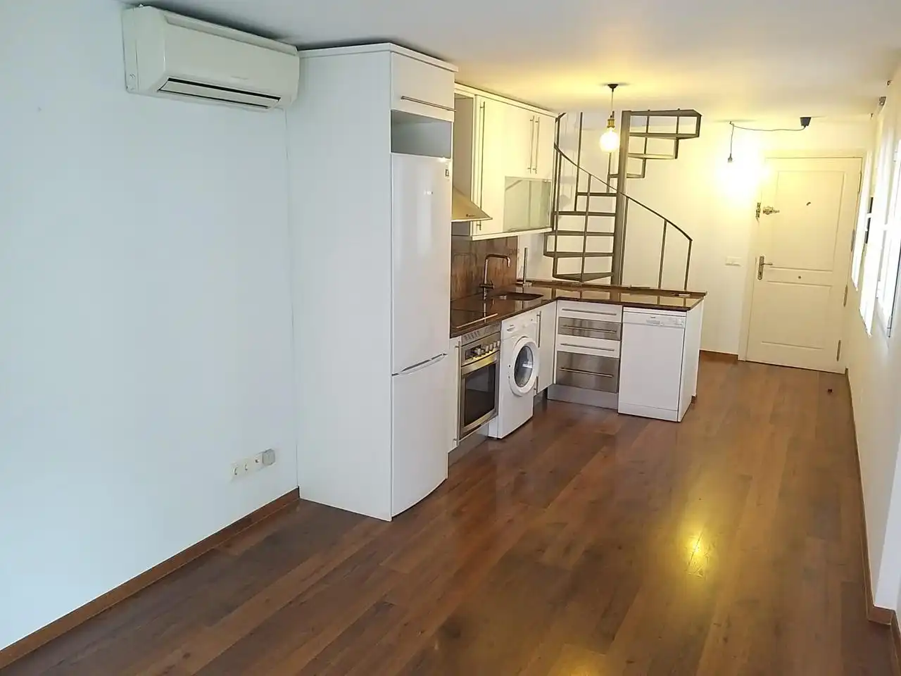 Penthouse mit Aufzug zur Miete in Calle del Mesón de Paredes, imagen 4