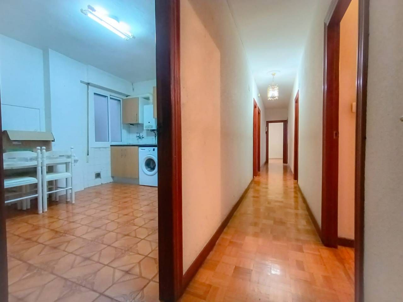 Piso en venta en Calle MARIA AMIGO, Gamonal - San Bruno - G9, Capiscol - Gamonal
