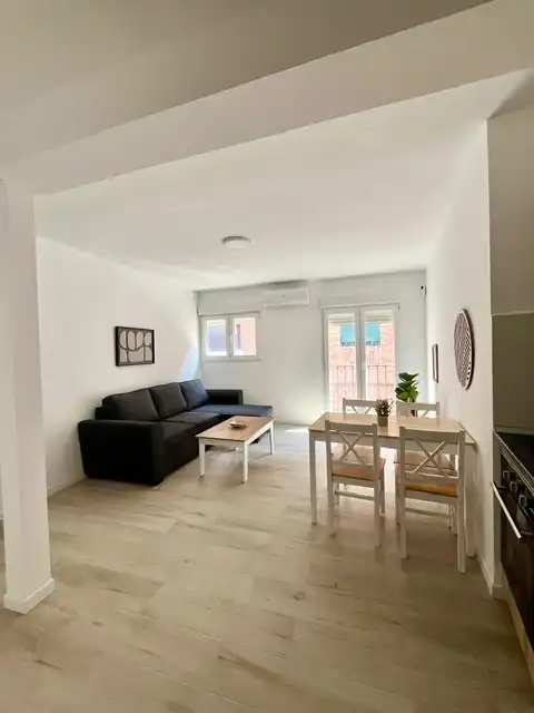 Sala d'estar de Apartament en venda en Coslada amb Aire condicionat, Calefacció i Moblat