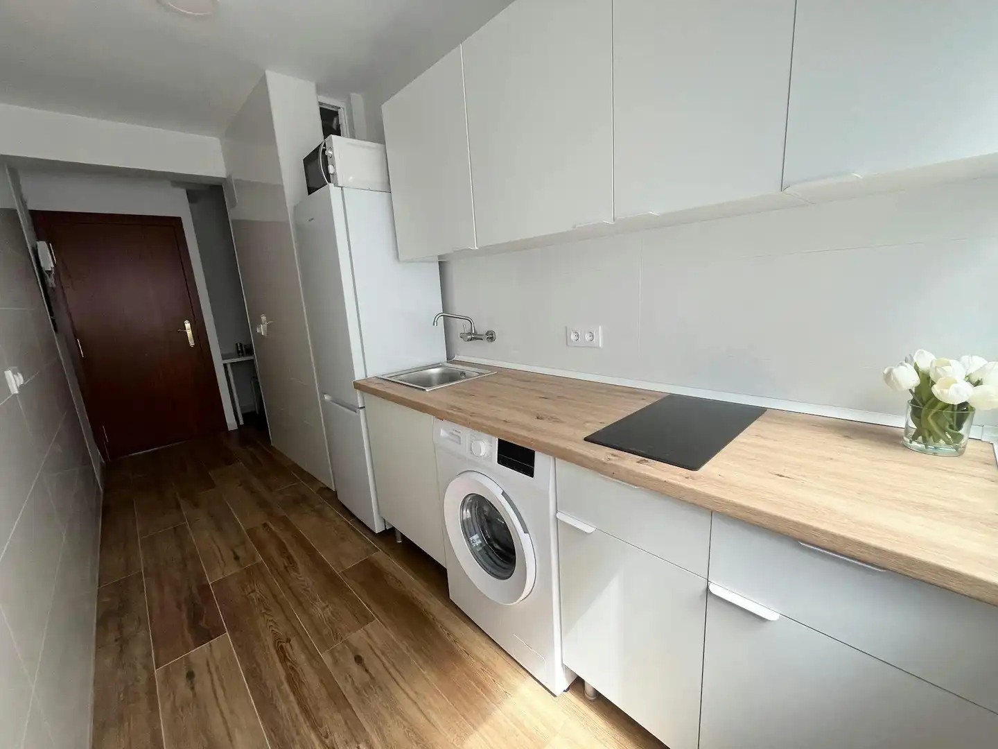 Cocina de Piso para compartir en Sevilla con Amueblado, Lavadora y TV