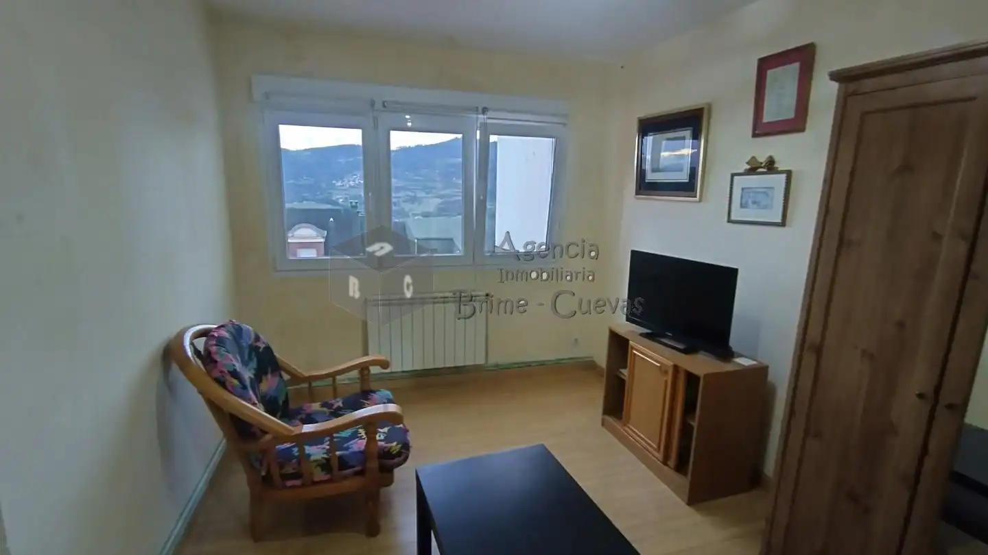 Wohnzimmer von Wohnung zum Verkauf in Oviedo  mit Heizung