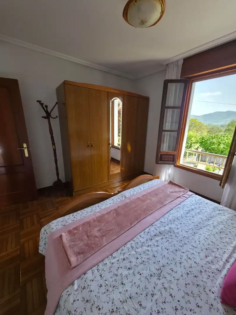 Habitación de Casa o chalet en venta en Nava con Piscina