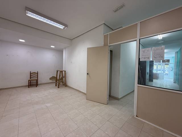 Local comercial en Alquiler en Valencia - CL JOAN JOSEP SISTER, 18 en El Grau