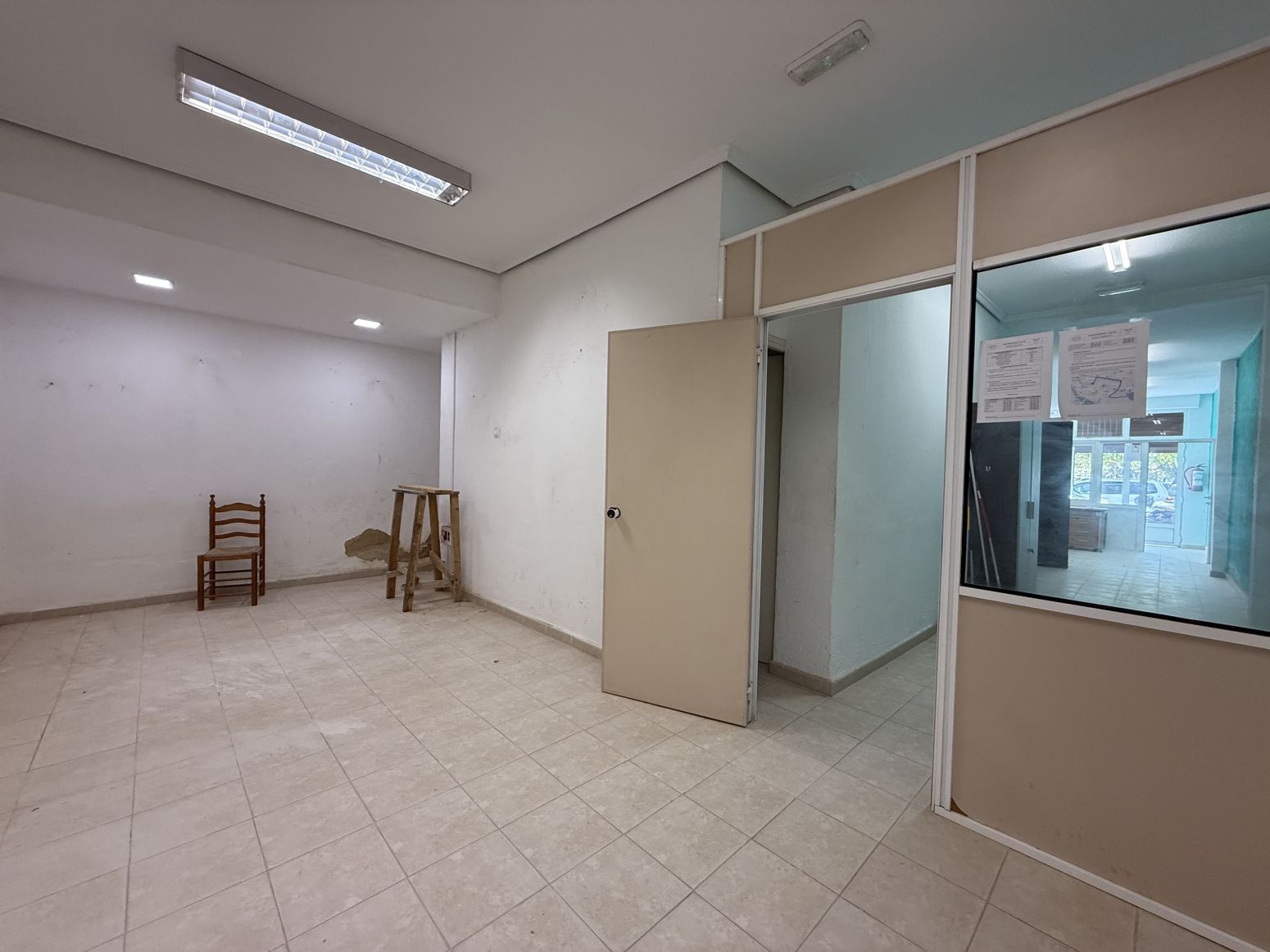 Local de lloguer en  Valencia Capital