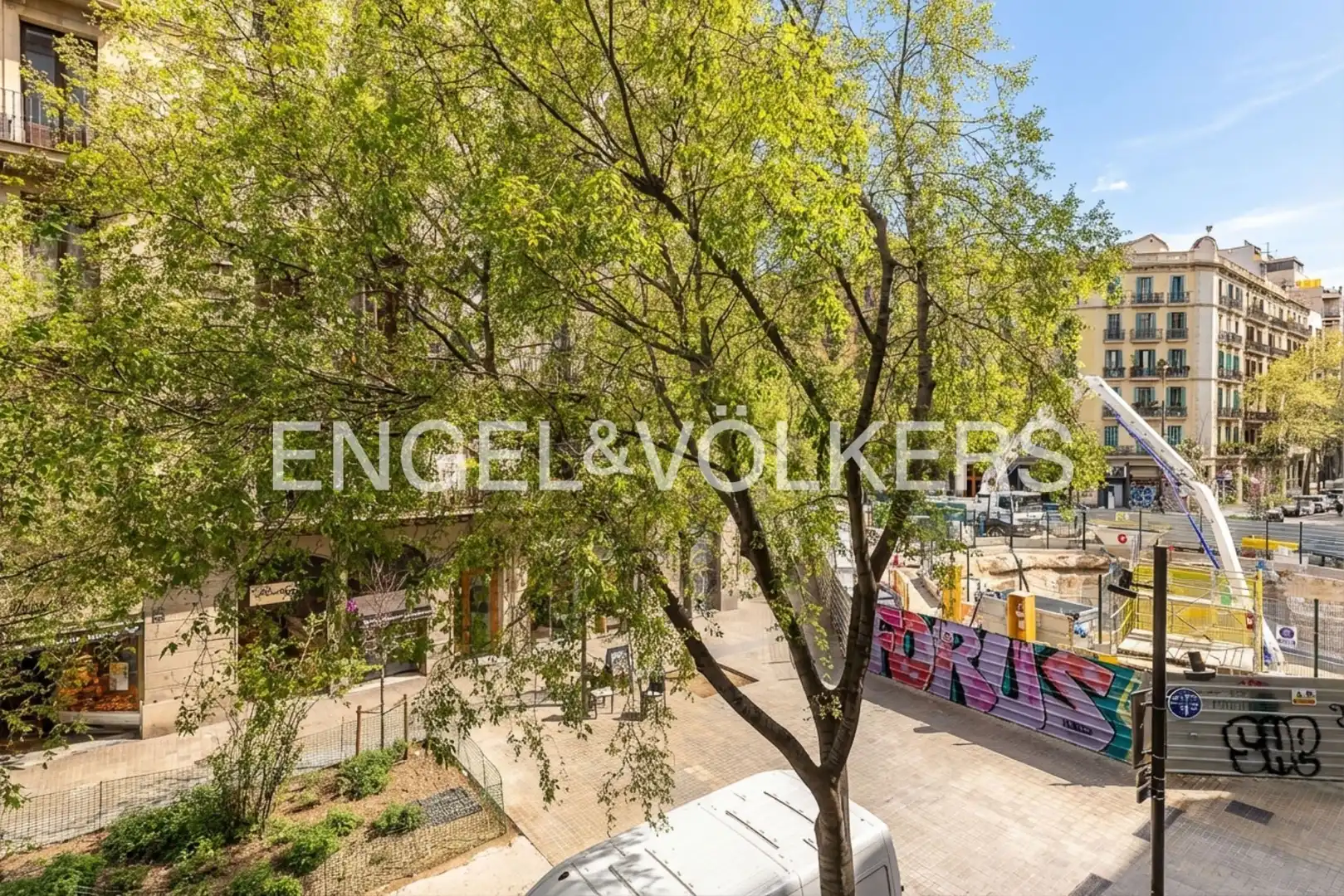 Vista exterior de Pis en venda en Barcelona amb Aire condicionat, Calefacció i Parquet