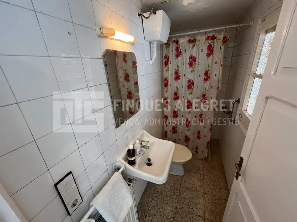 Bathroom of Houses for sale in La Pobla de Segur