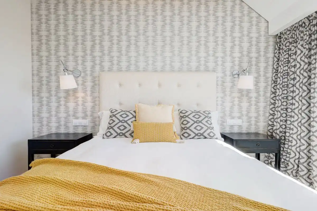 Schlafzimmer von Wohnungen zur Miete in Sotogrande mit Klimaanlage, Heizung und Terrasse