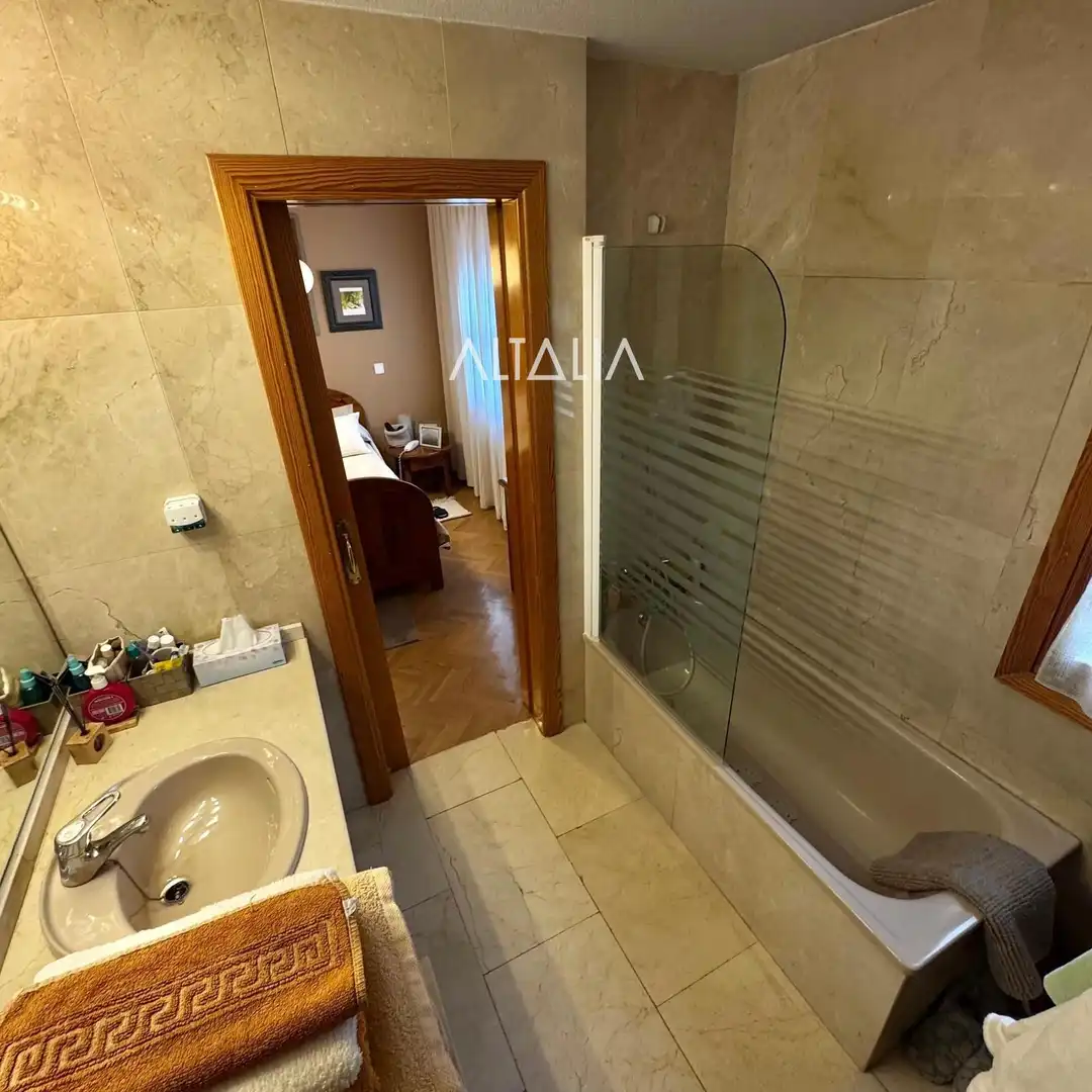 Bathroom of Detached homes for sale in Cuenca  with Heating, Terrace and Storage room