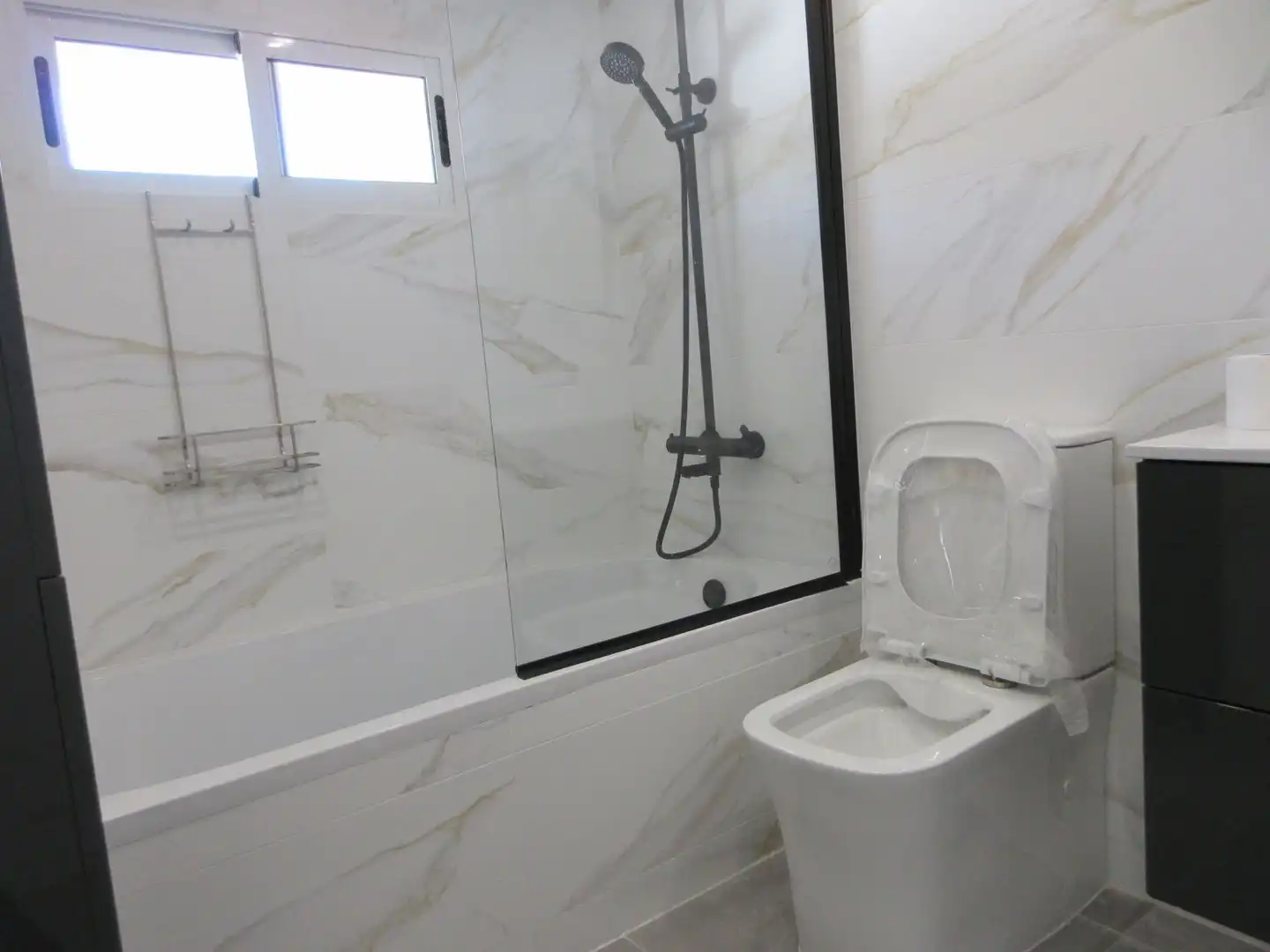 Baño de Terreno en venta en La Nucia