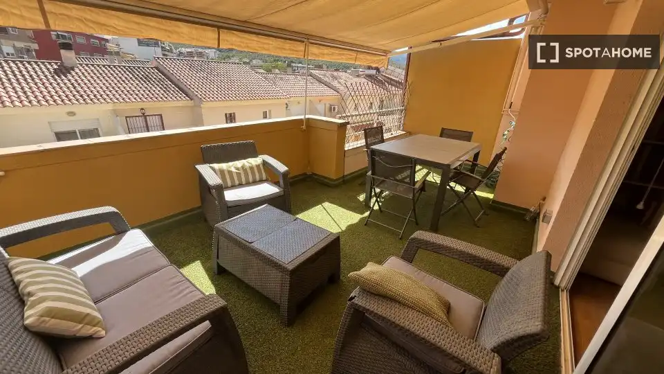 Terraza de Piso para compartir en Murcia con Aire acondicionado, Calefacción y Amueblado