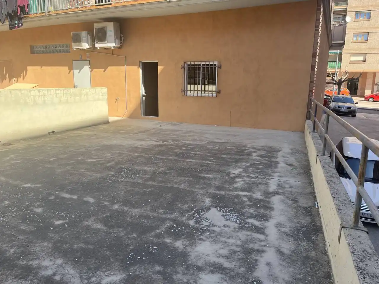 Terrassa de Local en venda en Alcañiz