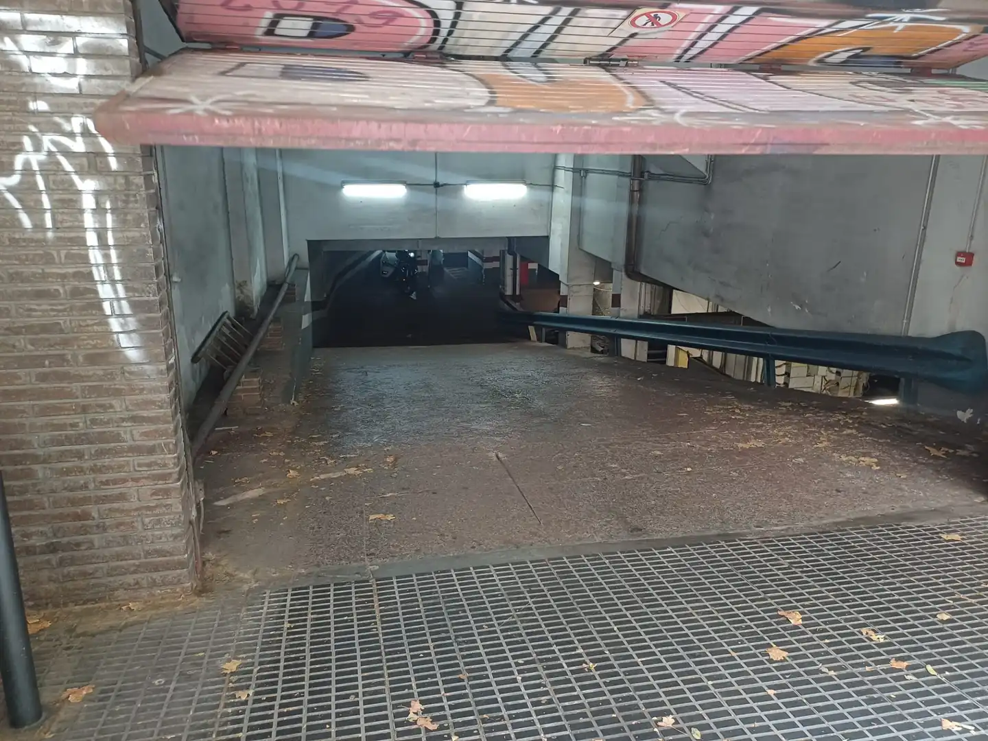 Einzelparkplatz mit Aufzug zum Verkauf in Carrer de València 154