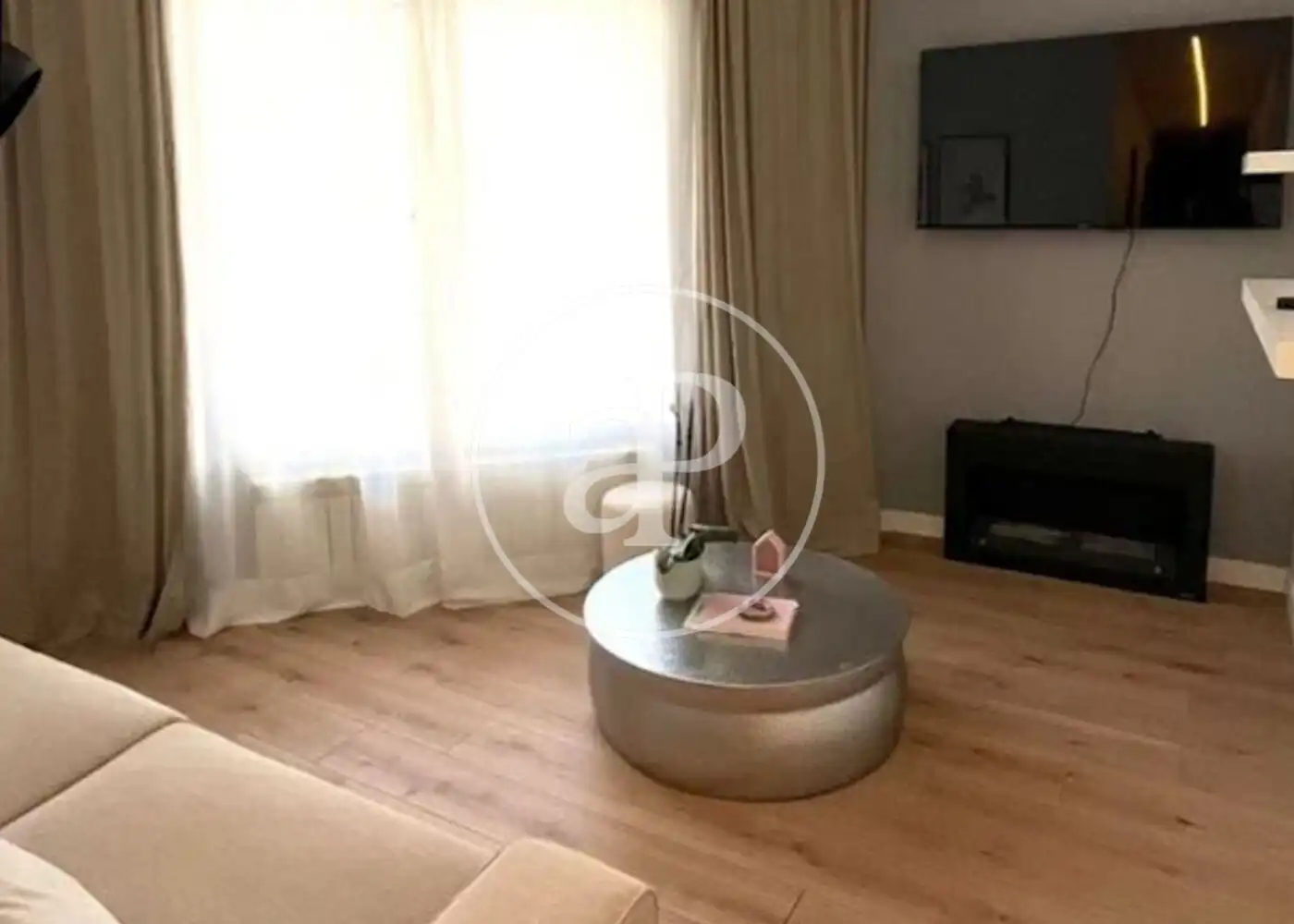 Sala d'estar de Pis de lloguer en Madrid amb Aire condicionat, Calefacció i Moblat