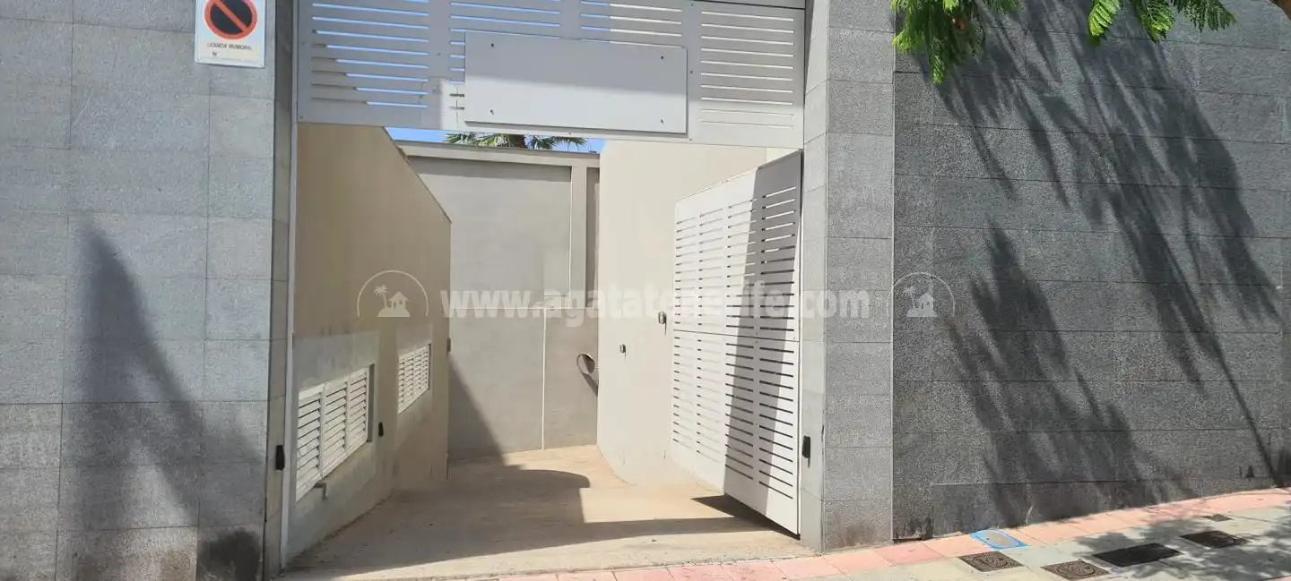 Vista exterior de Garaje en venta en Santa Cruz de Tenerife