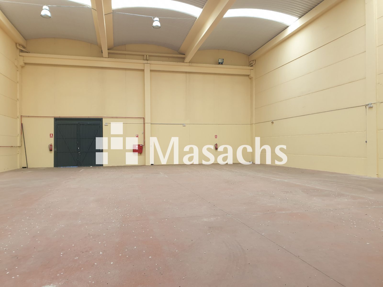 Fabrikhallen zum Verkauf in Sur - PAU 4