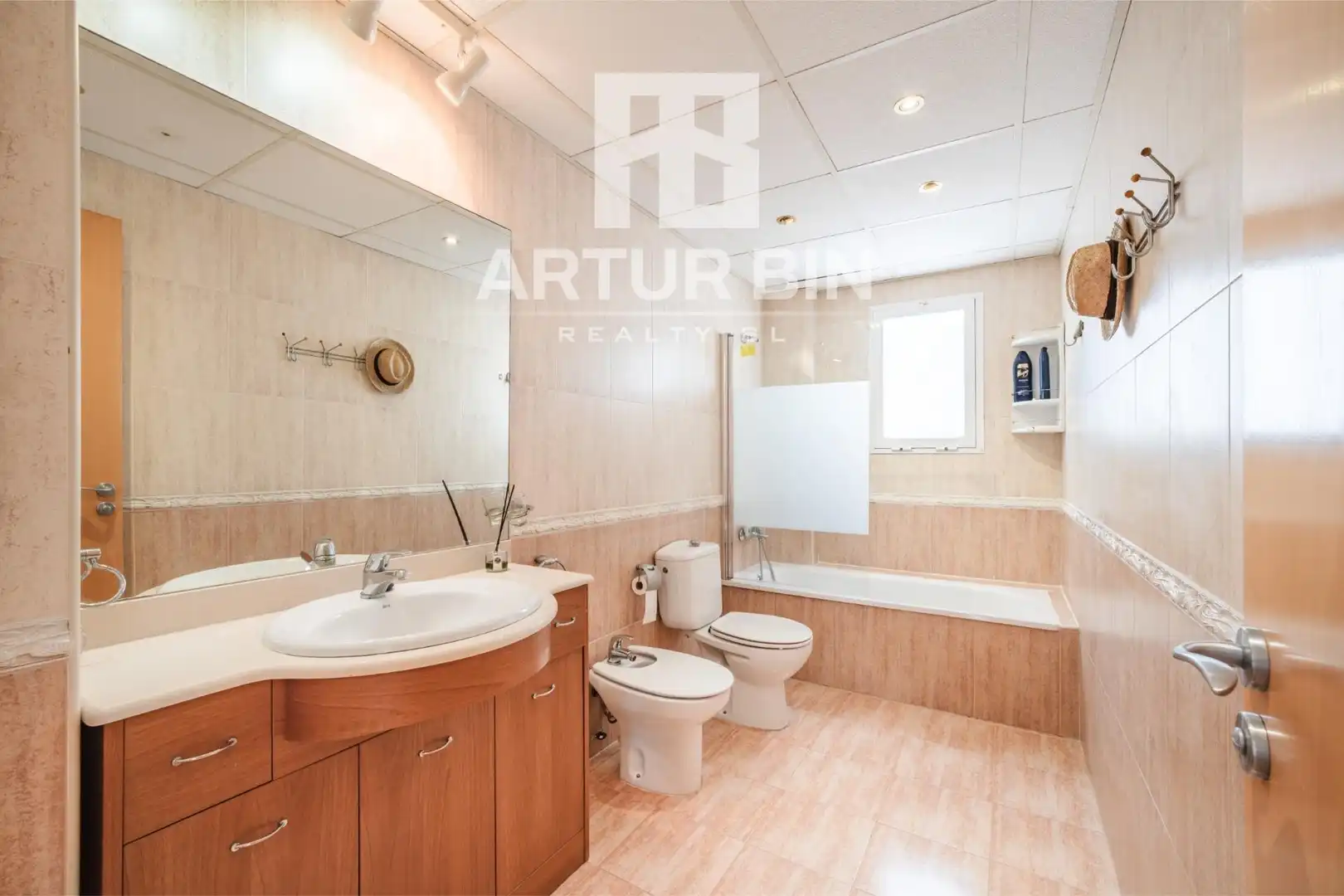 Bathroom of Houses for sale in Beneixida  with Terrace and Swimming Pool