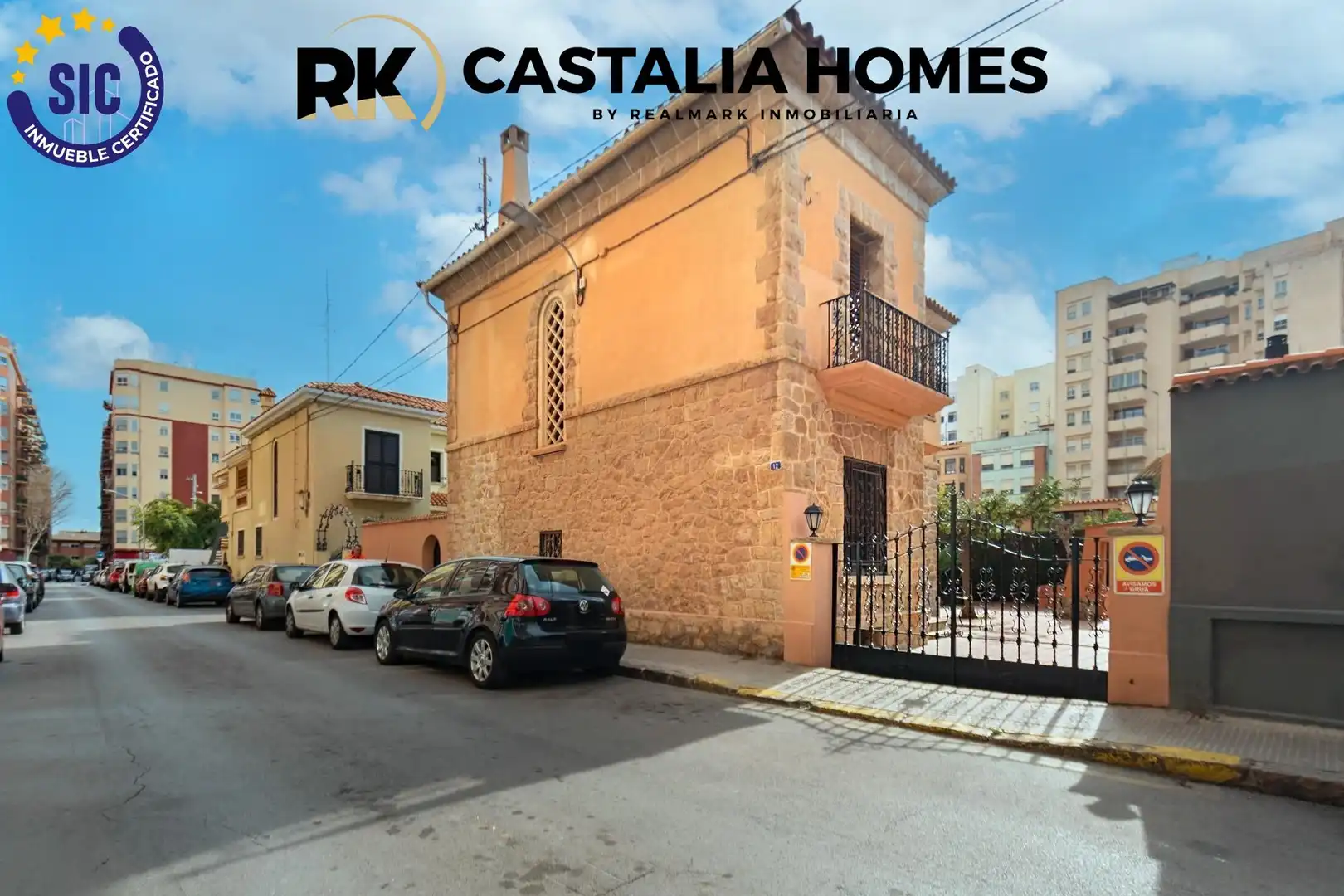 Vista exterior de Casa o chalet en venta en Castellón de la Plana / Castelló de la Plana con Calefacción, Jardín privado y Parquet