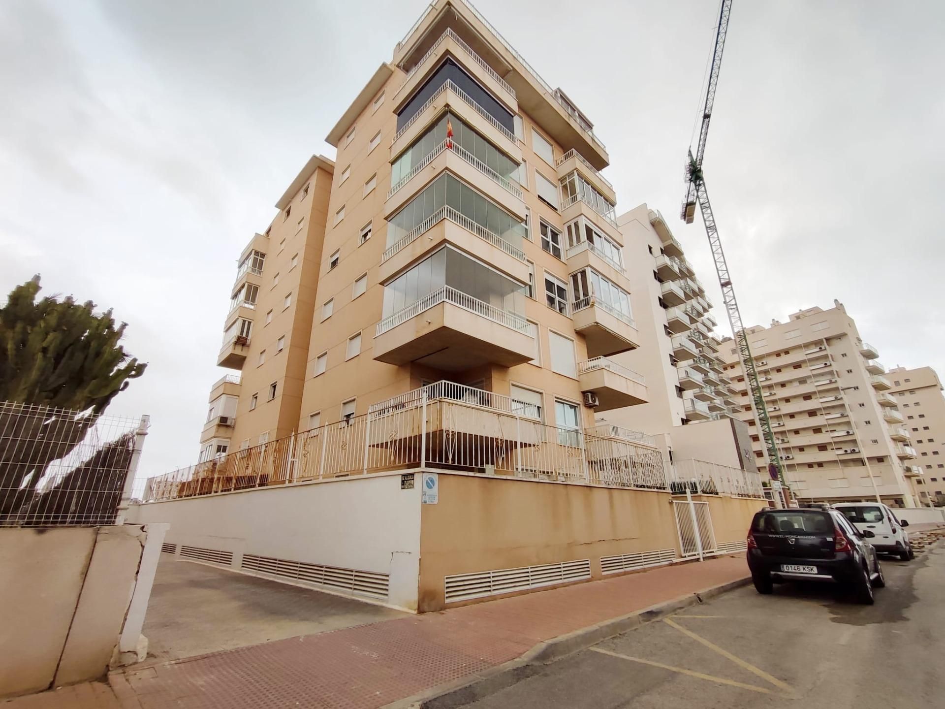 Vista exterior de Apartament en venda en Guardamar del Segura amb Aire condicionat, Calefacció i Terrassa