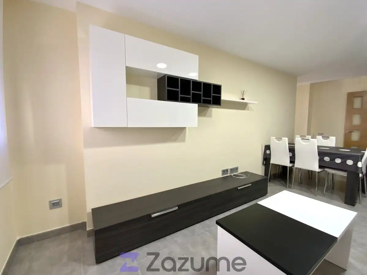 Wohnung zur Miete in Av. Vicent Blasco Ibáñez, Riba-roja de Túria