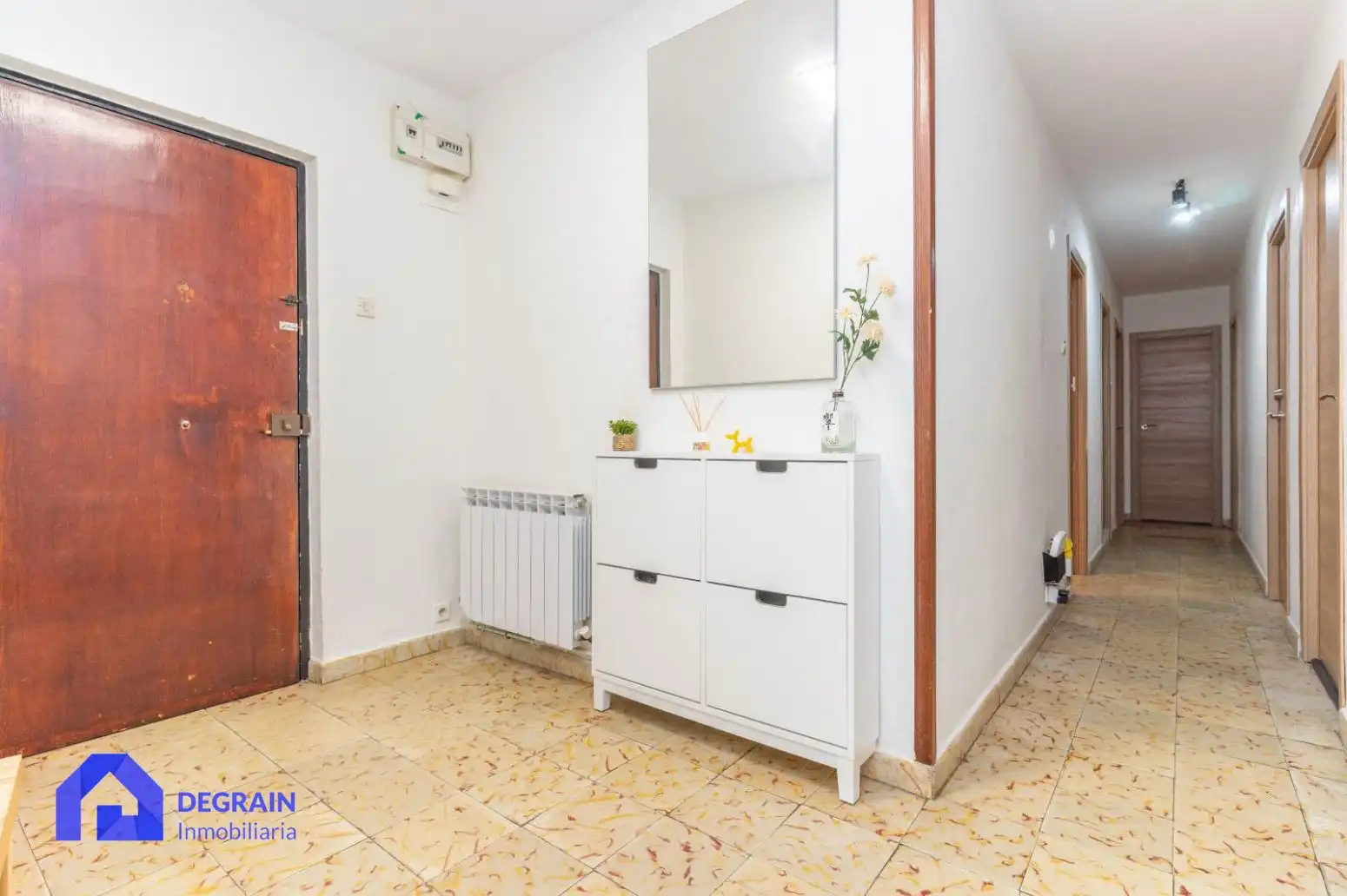 Flat for rent in Oviedo   with Furnished
