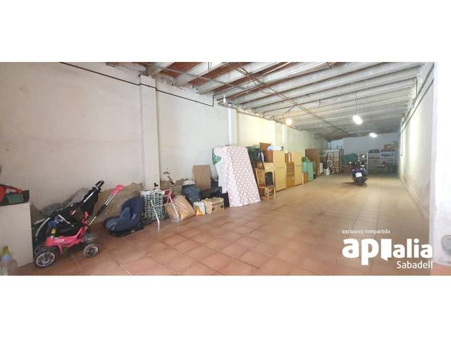 Local comercial en Venta en Creu de Barberà