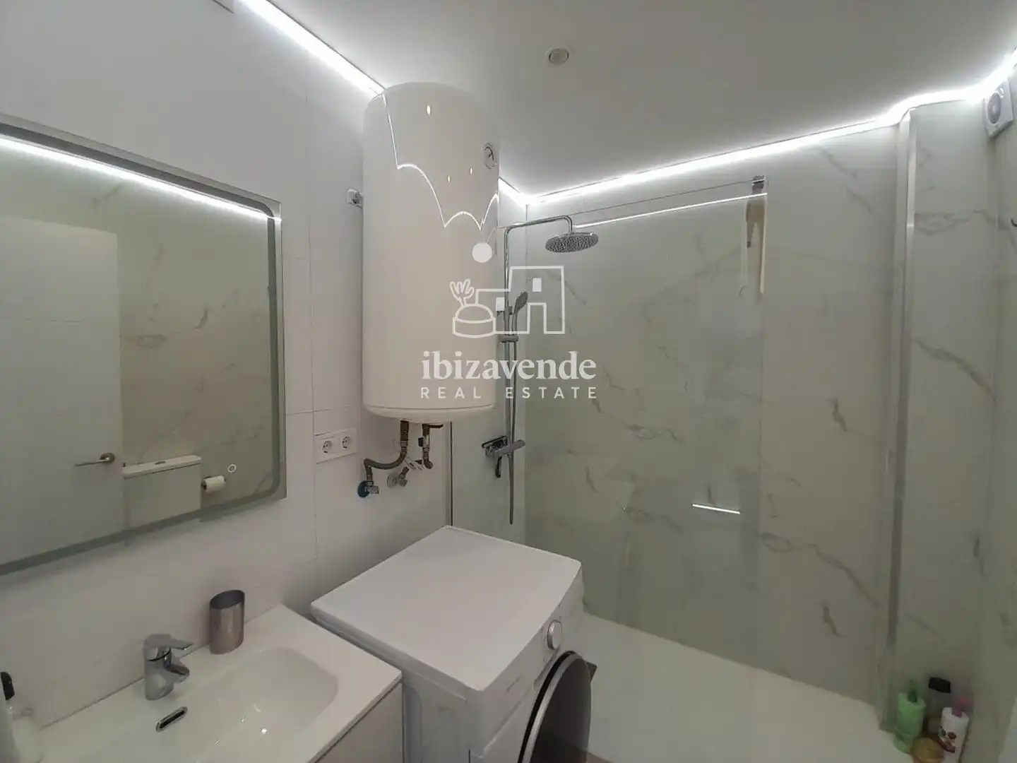 Badezimmer von Wohnung zur Miete in Sant Joan de Labritja mit Klimaanlage, Terrasse und Schwimmbad