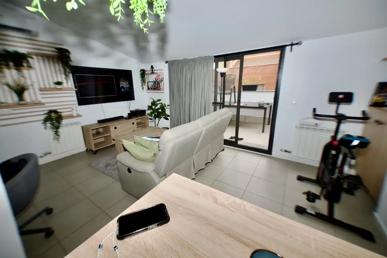 Sala de estar de Piso en venta en Terrassa con Aire acondicionado, Calefacción y Terraza