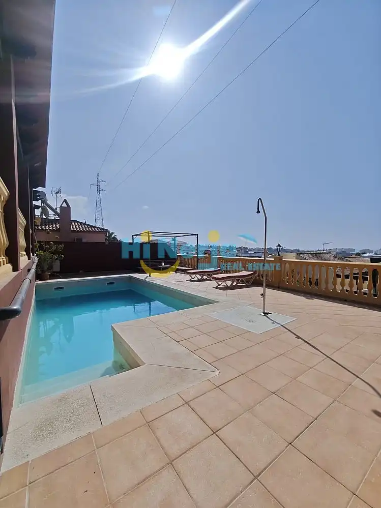 Piscina de Casa o chalet en venta en Torrox con Aire acondicionado, Calefacción y Terraza