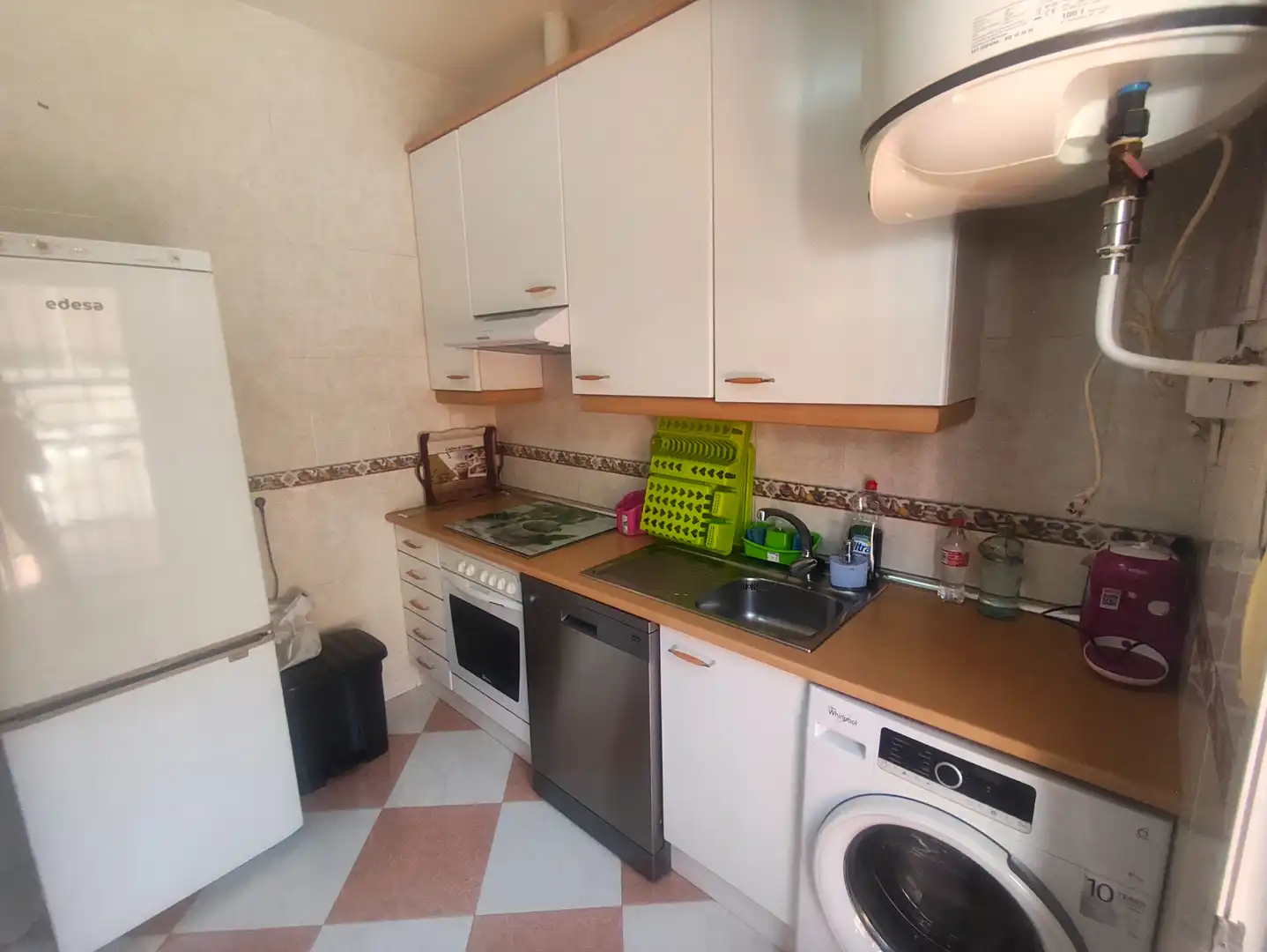 Kitchen of Flat for rent in Valmojado  with Air Conditioner, Heating and Private garden