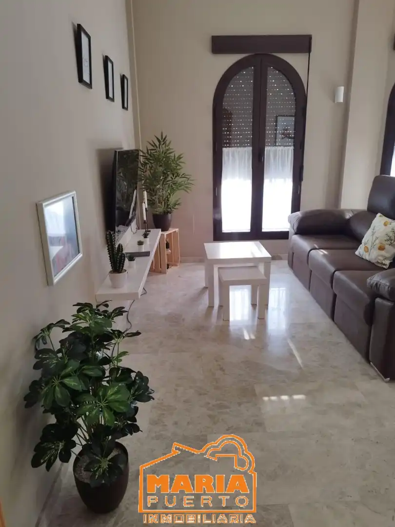 Sala d'estar de Apartament de lloguer en Antequera amb Aire condicionat, Traster i Moblat