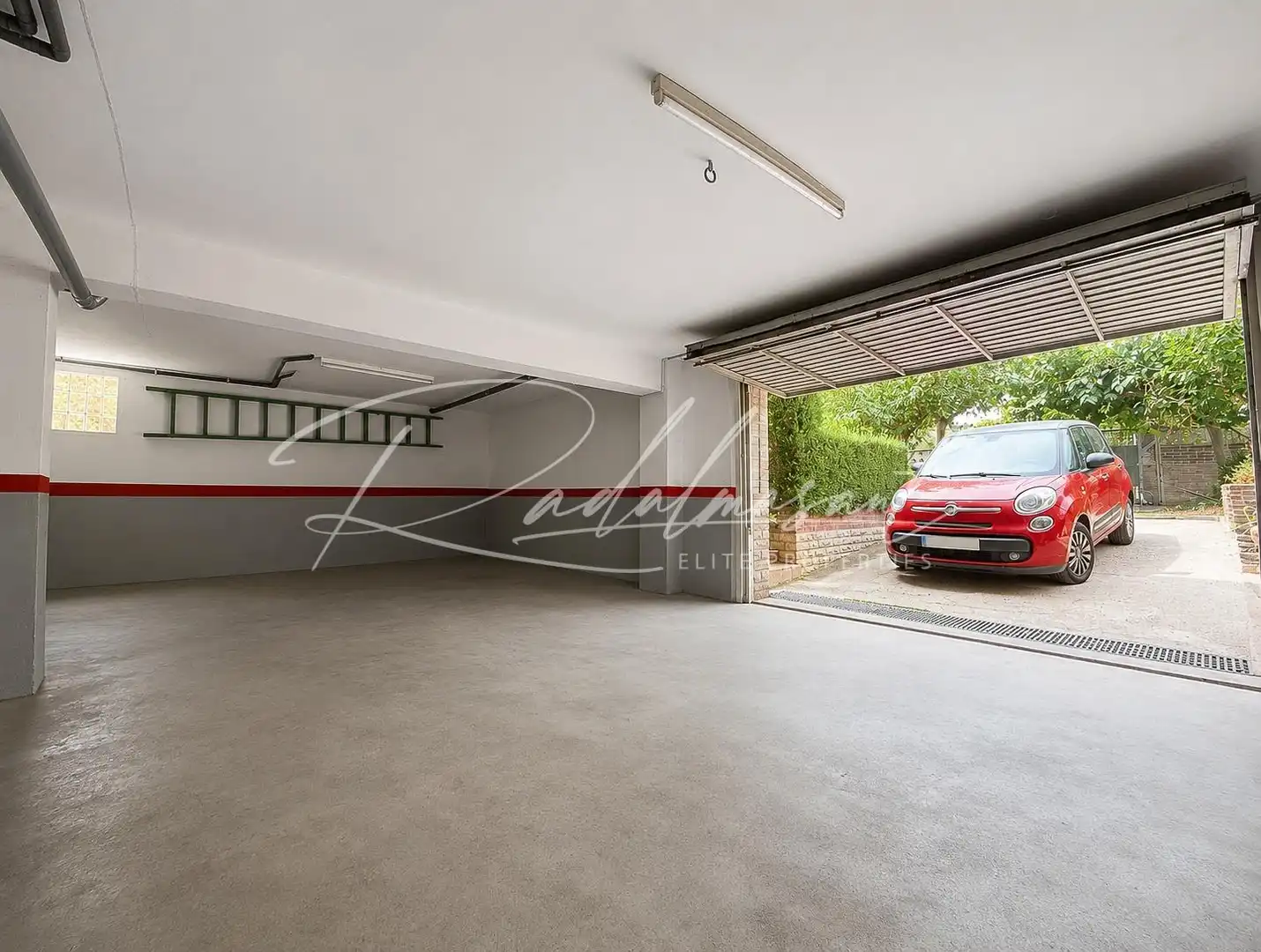 Aparcament de Casa o xalet en venda en Reus amb Calefacció, Terrassa i Traster