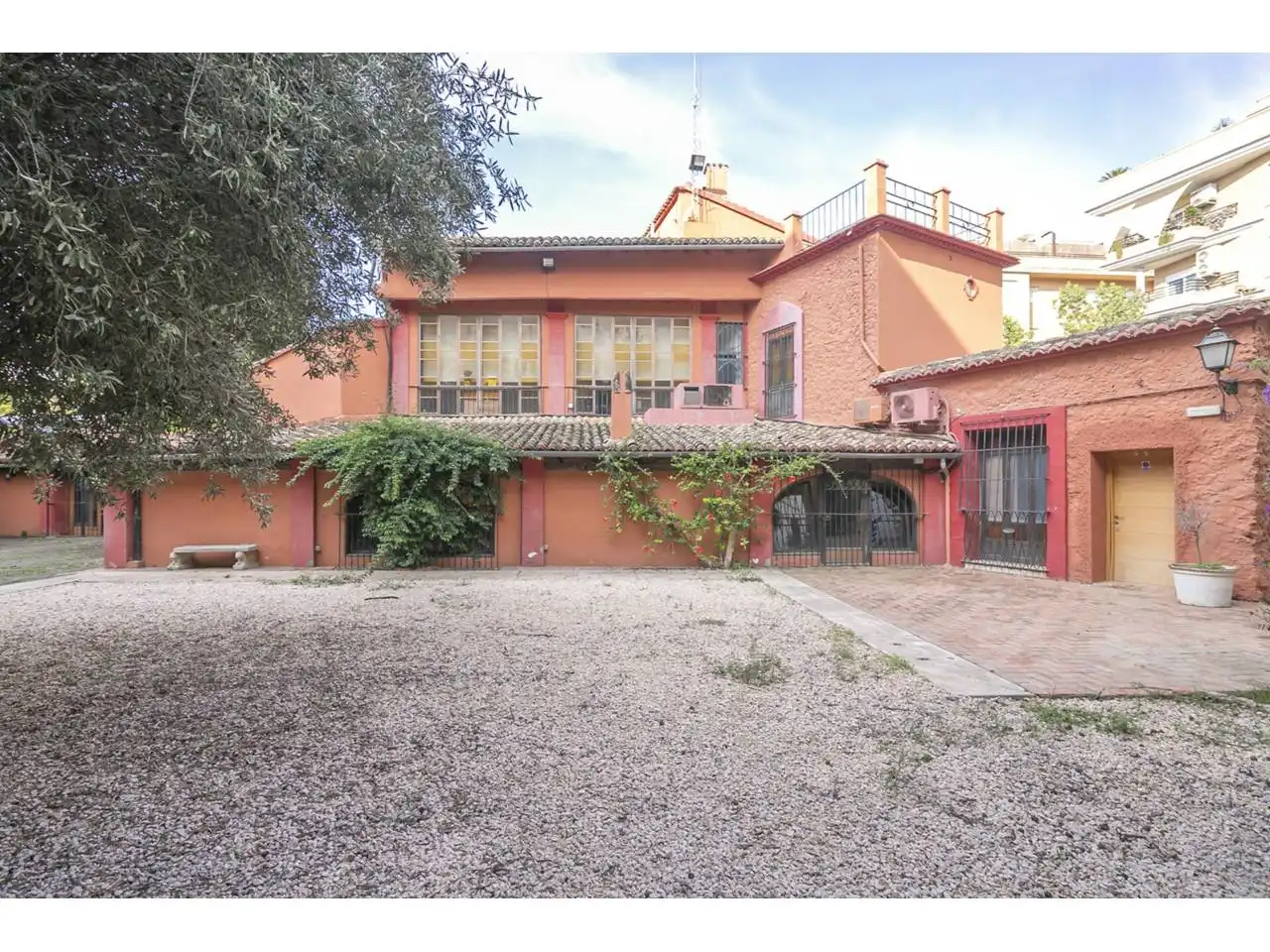Vista exterior de Casa o xalet en venda en Xàtiva amb Aire condicionat, Jardí privat i Terrassa
