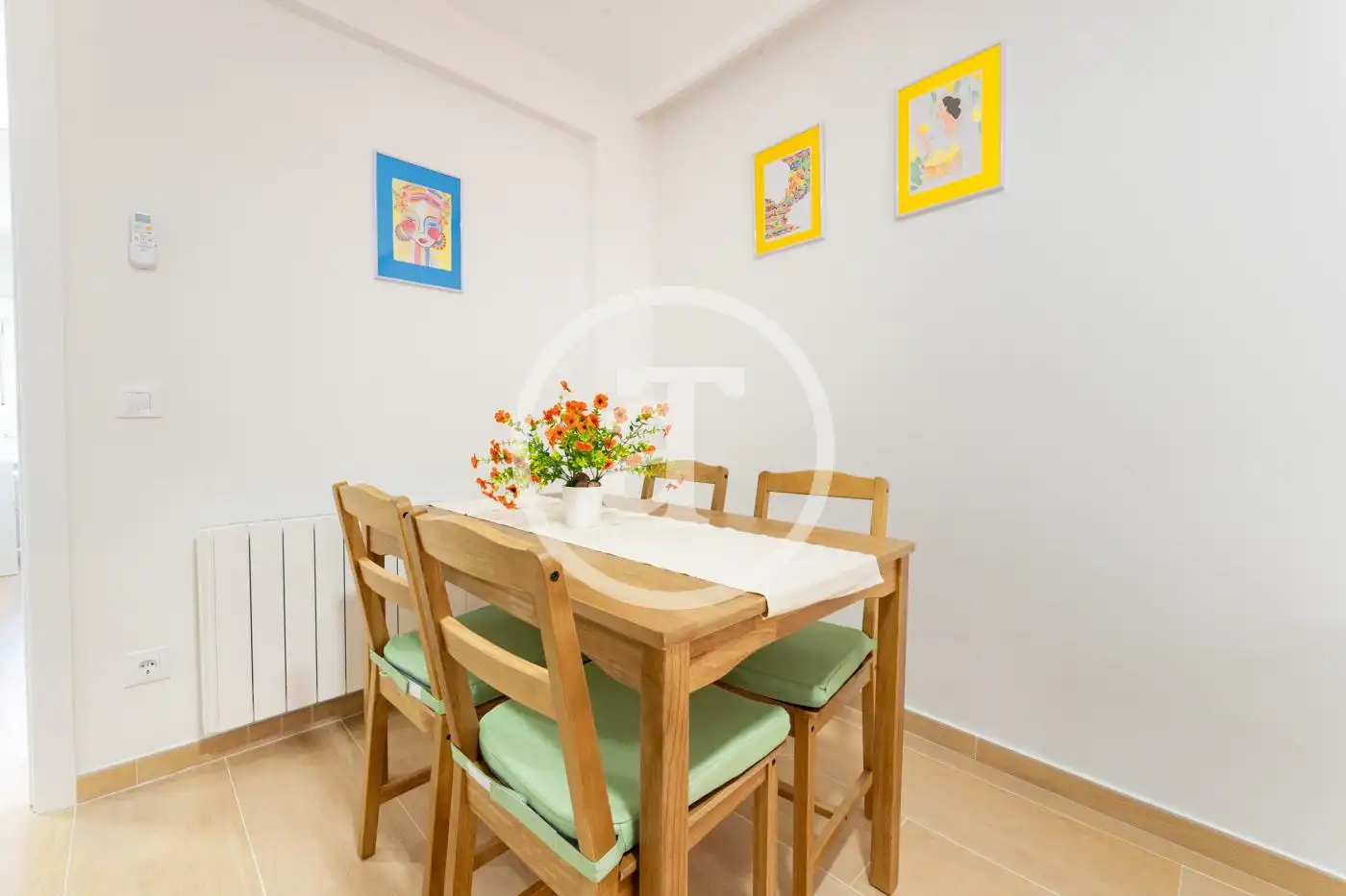 Comedor de Piso de alquiler en Madrid con Aire acondicionado, Calefacción y Amueblado