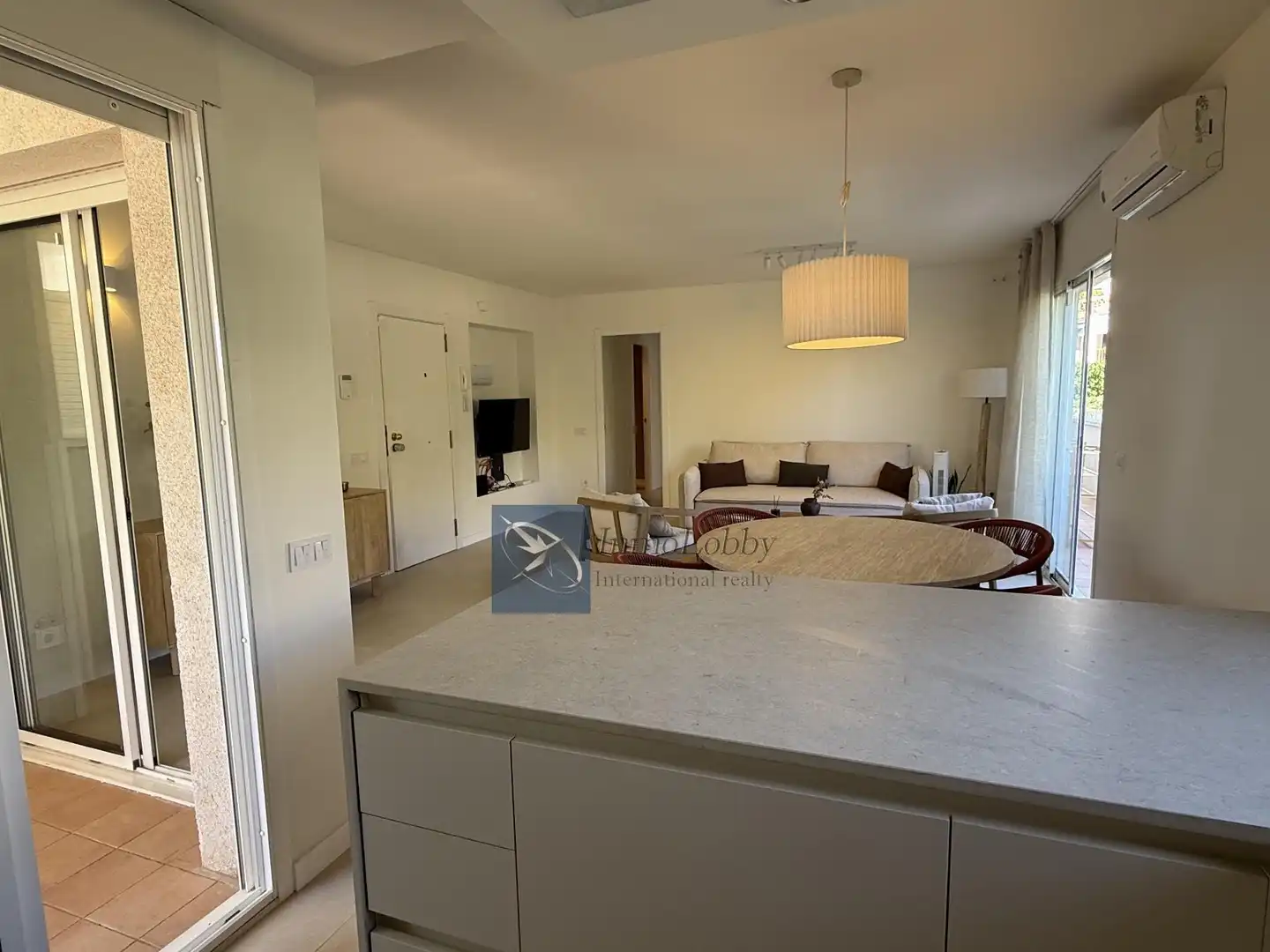 Sala d'estar de Apartament de lloguer en Castell d'Aro, Platja d'Aro i s'Agaró amb Aire condicionat, Calefacció i Terrassa