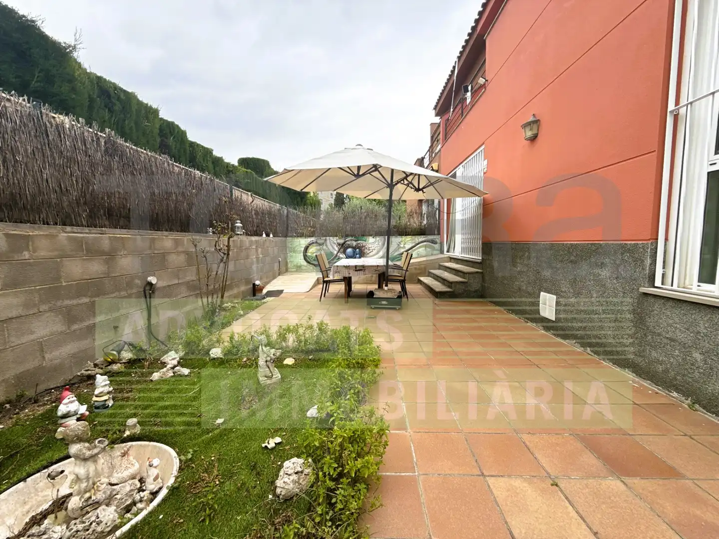 Casa pareada con terraza en venta en Carrer de Josep Tarradellas, imagen 14