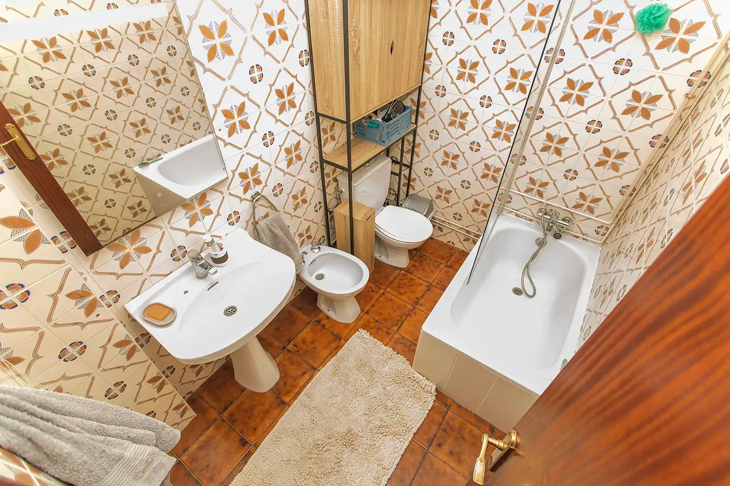 Baño de Casa adosada en venta en Torrevieja con Aire acondicionado, Amueblado y Horno