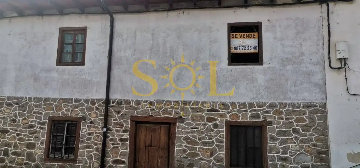 Exterior view of Houses for sale in Matallana de Torío