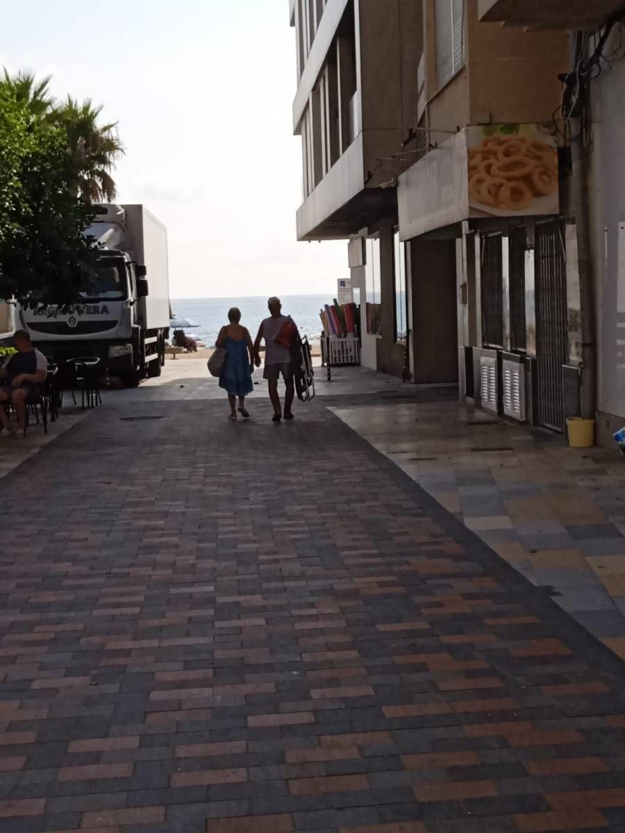 Vista exterior de Piso en venta en Torrevieja con Calefacción y Amueblado