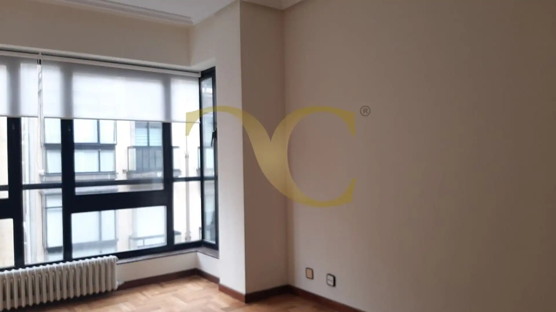 Flat for rent in Oviedo   with Heating