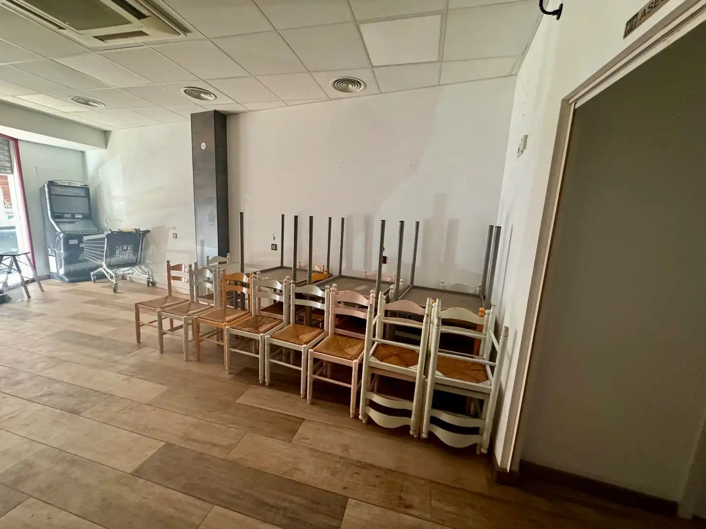 Business premises for sale in mossen vicent valero 5, imagen 8