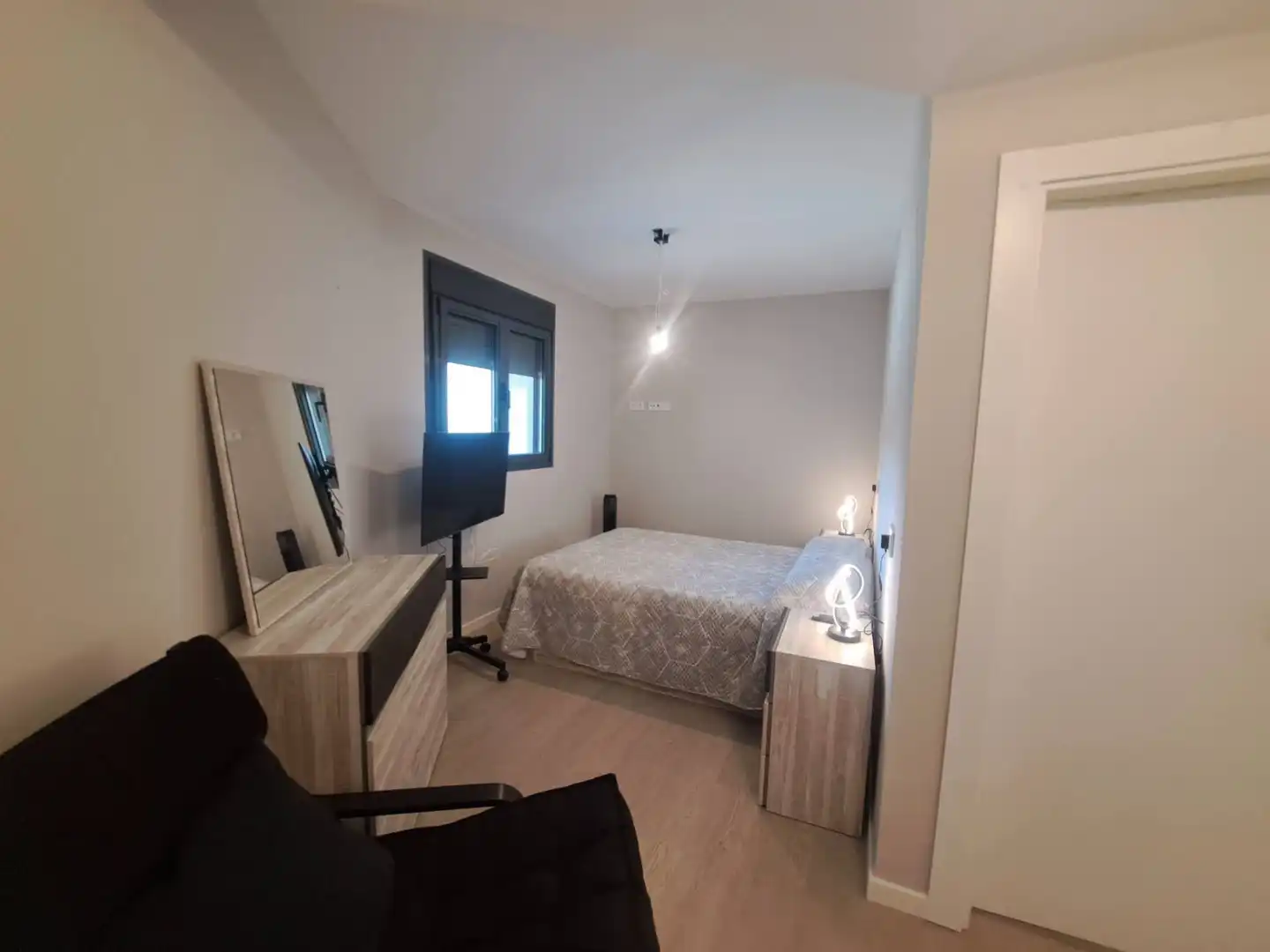 Flat for rent in Calle Emilio Prados, 2, Los Rios