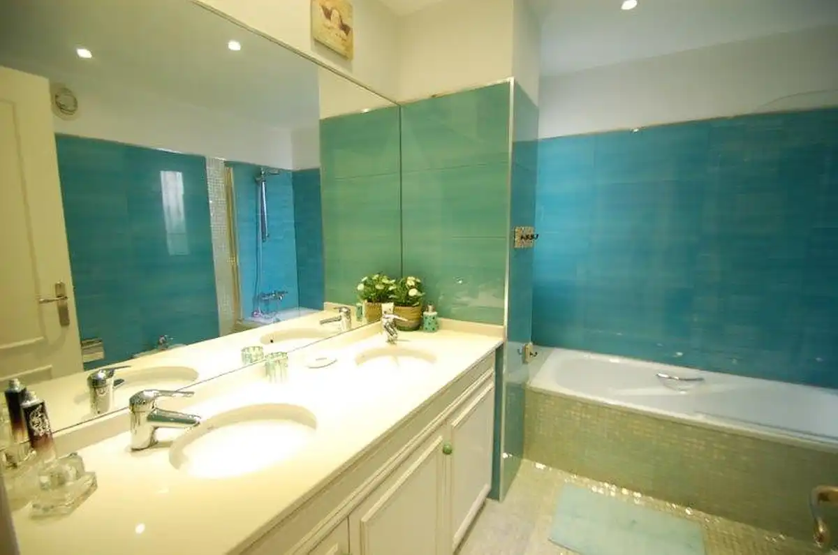 Planta baja en venta en Nueva Andalucía centro