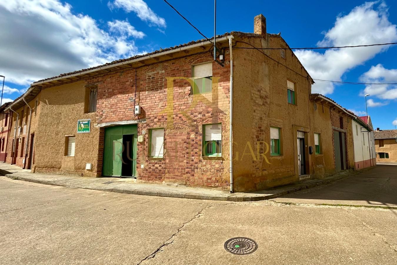 Vista exterior de Casa o xalet en venda en Matadeón de los Oteros