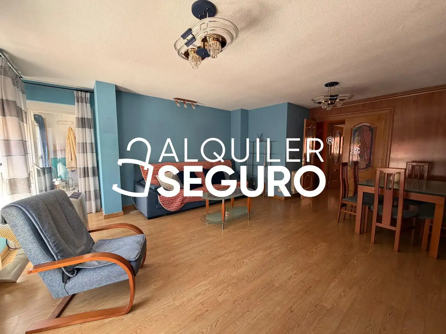 Sala d'estar de Pis de lloguer en Madrid amb Calefacció, Terrassa i Moblat