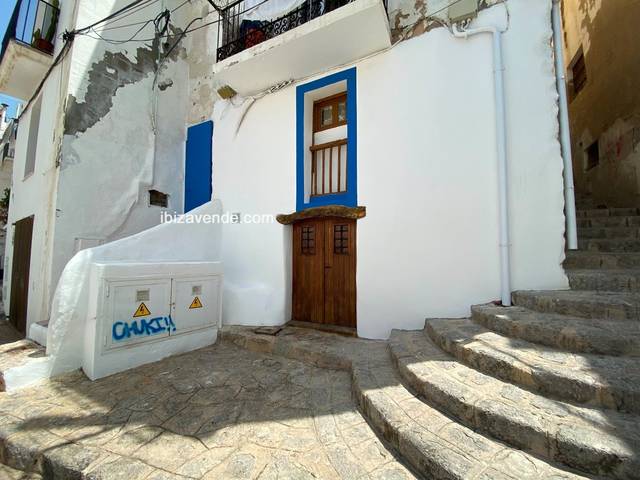 Local comercial en Venta en Carrer Santa Llúcia en Dalt de la Vila - La Marina