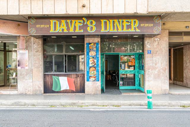 Local comercial en Alquiler en Carrer INDUSTRIA en Camp d'en Serralta